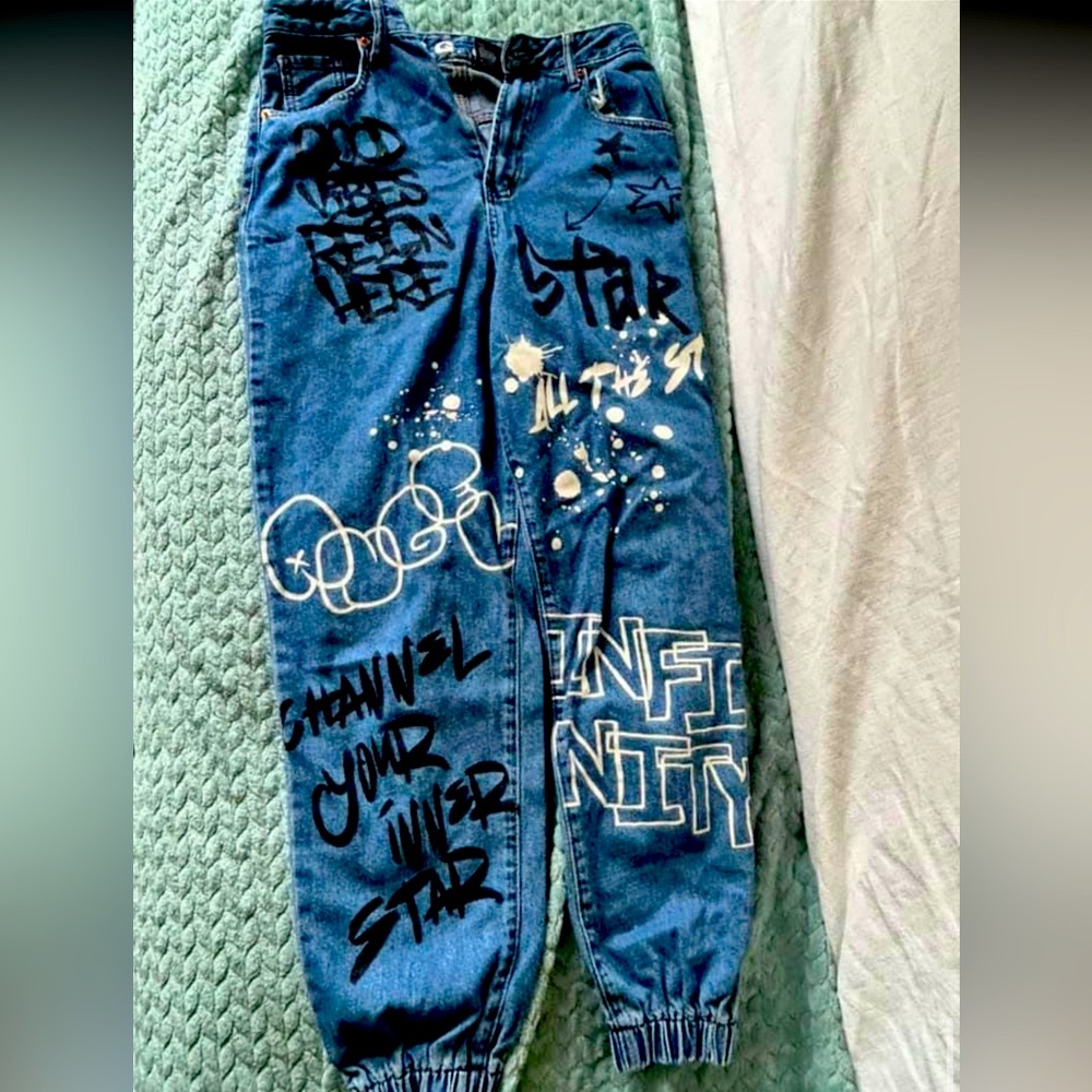 Blue Jeans with designs